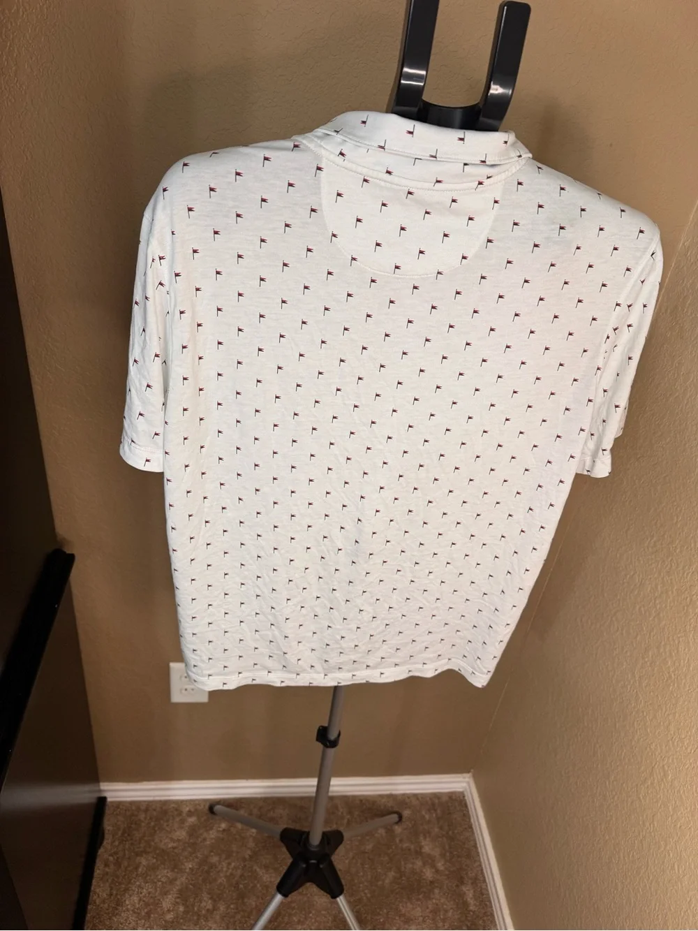 UNTUCKit White Polo with Small Red Micro Pattern